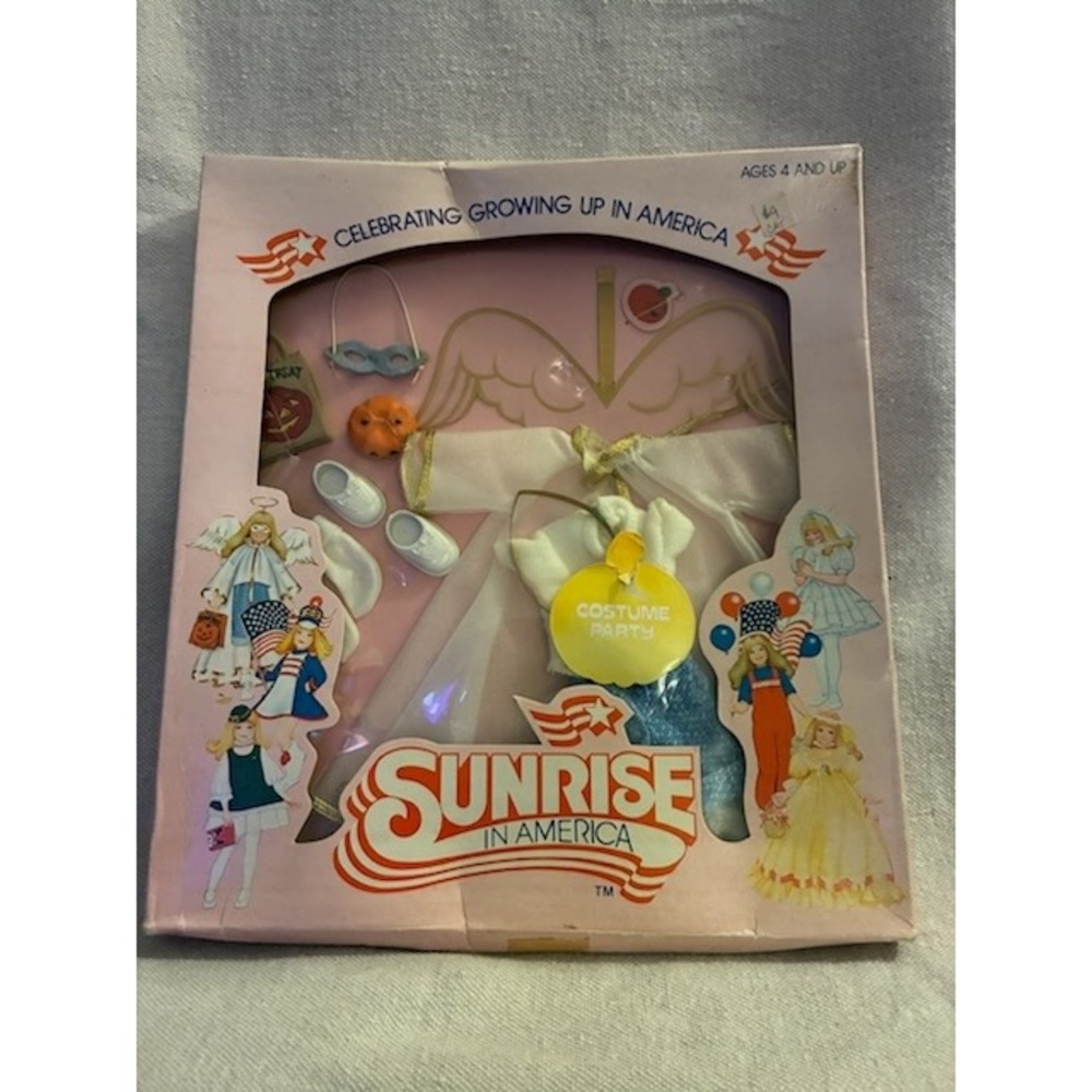 Vintage 1982 Sunrise in America Costume Party Doll Outfit 8 inch Angel Gatabox